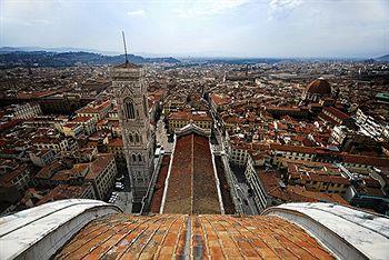 Relais Del Duomo Acomodação com café da manhã  3*